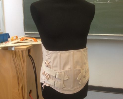 Leibbinde nach Frankfurter Kasten