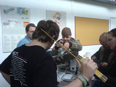 Gewusst-wie auf Schreibtisch Anleitung Dokumentation Arbeitsauftrag Abschlussprüfung Produktdesigner