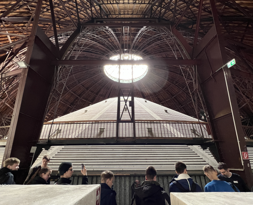 20230316_125035133_iOS