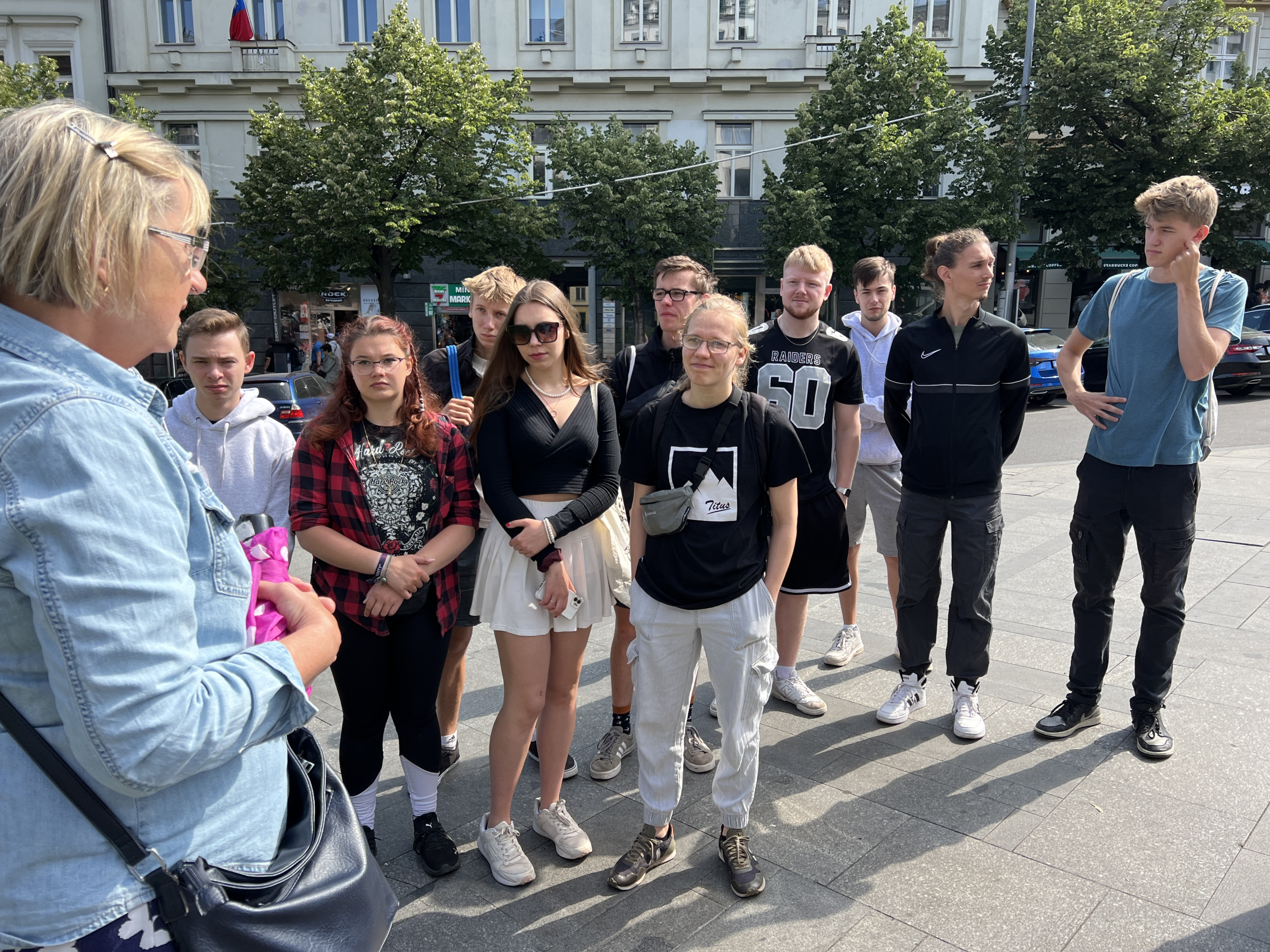 20230614_075428662_iOS