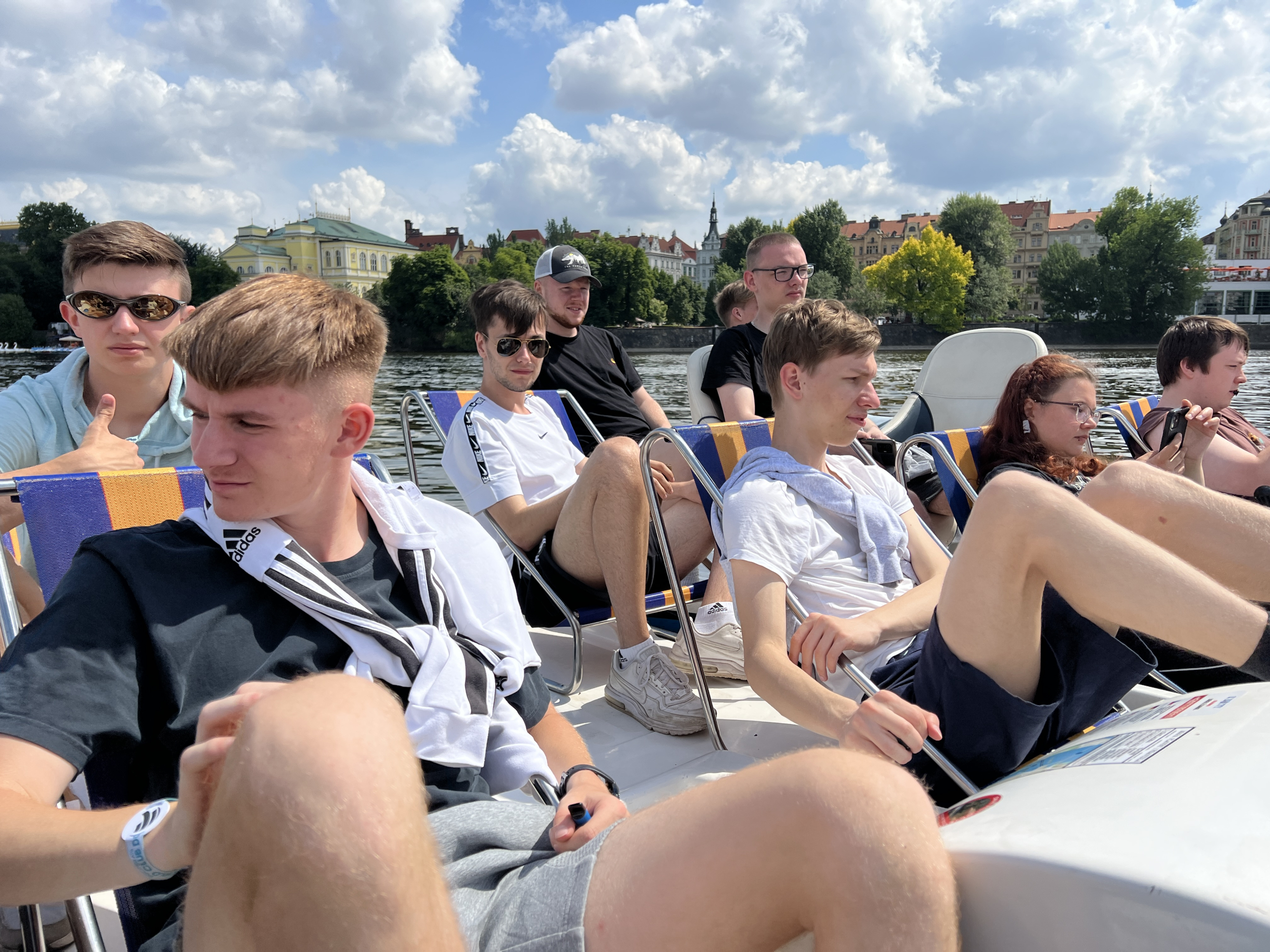 20230615_091045929_iOS