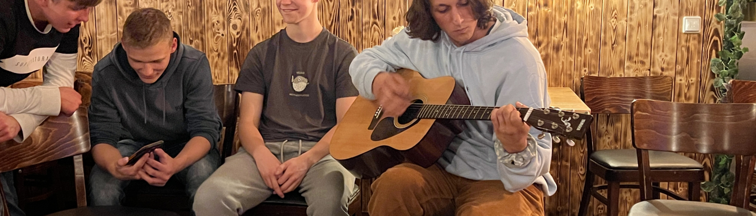 20240911_204131994_iOS